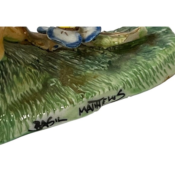 Vtg Big Eared Mouse Ladybug Flower Figure Signed Basil Matthews Animal Figurine - Picture 6 of 12